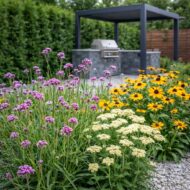 A Verbena bonariensis Lollipop (alacsony verbéna) vegyes virágágyásban cickafarkkal, kúpvirággal.